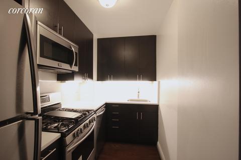 1675 Emerald Glade Ln, Cincinnati, OH 45255 photo 4