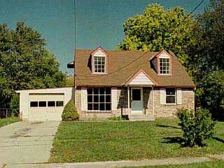 2304 Impala Dr, Cincinnati, OH 45231 photo 1