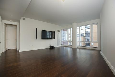 738 Hand Ave, Cincinnati, OH 45232 photo 5