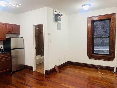 223 Baxter Ave, Cincinnati, OH 45220 photo 2