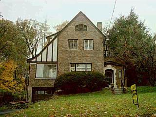 3925 Ledgewood Dr, Cincinnati, OH 45229 photo 3