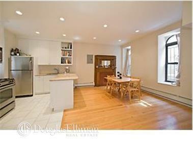 143 Carr La, Blanchester, OH 45107 photo 4