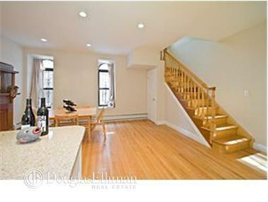 143 Carr La, Blanchester, OH 45107 photo 1