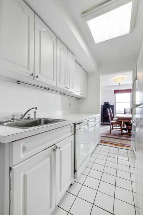1410 Covedale Ave, Cincinnati, OH 45238 photo 6