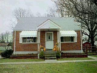 4897 Brasher Ave, Blue Ash, OH 45242 photo 3