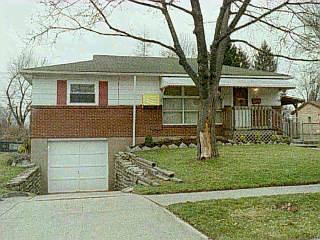 2610 Sandhurst Dr, Cincinnati, OH 45239 photo 3
