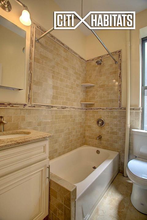 9579 Benchmark Ln, Blue Ash, OH 45242 photo 4