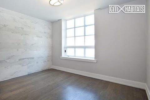 1237 Greenery Ln, Cincinnati, OH 45233 photo 6
