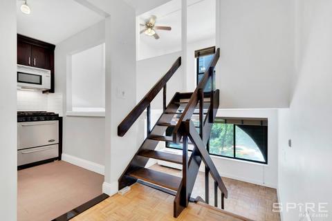 3903 Brigadoon Dr, Cincinnati, OH 45255 photo 4