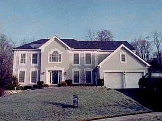 3903 Brigadoon Dr, Cincinnati, OH 45255 photo 3