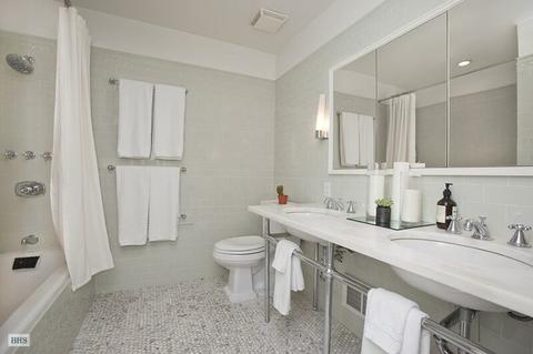 766 Regent Rd, Cincinnati, OH 45245 photo 8