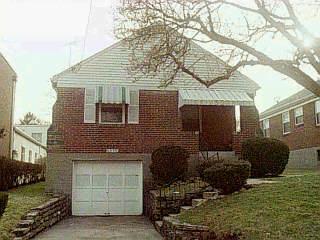 6430 Stover Ave, Cincinnati, OH 45237 photo 3