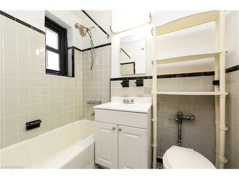 3836 Broadview Dr, Cincinnati, OH 45208 photo 5