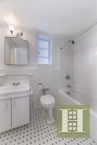 1781 Baltimore Ave, Cincinnati, OH 45225 photo 9