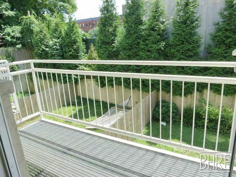 302 Brookforest Dr, Cincinnati, OH 45238 photo 18
