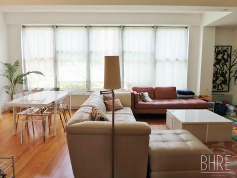 302 Brookforest Dr, Cincinnati, OH 45238 photo 7