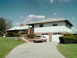 530 Beechtree Dr, Cincinnati, OH 45224 photo 2
