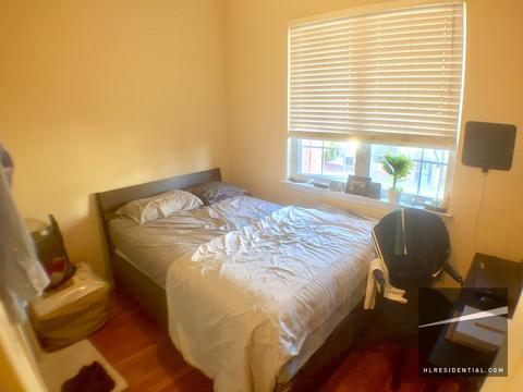 2808 Westbrook Dr, Cincinnati, OH 45211 photo 1