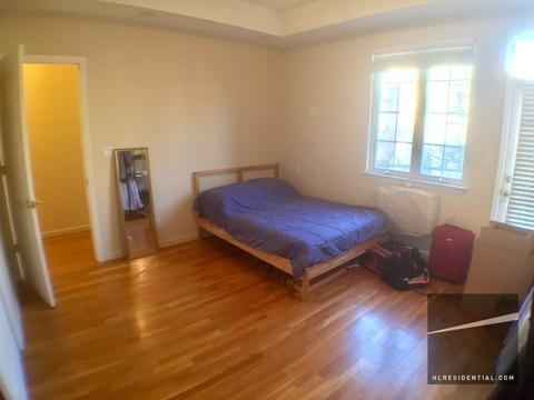 2808 Westbrook Dr, Cincinnati, OH 45211 photo 4