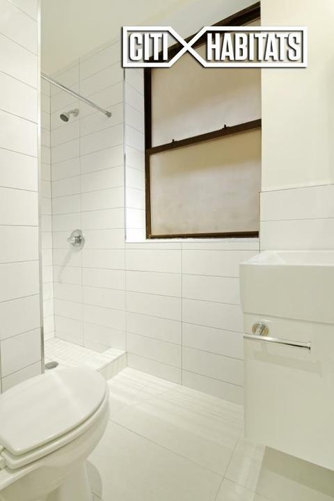 8454 Plainfield Rd, Cincinnati, OH 45236 photo 4