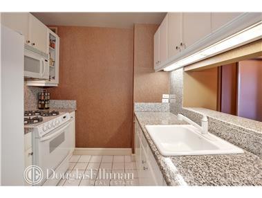 682 Loda Dr, Cincinnati, OH 45245 photo 8