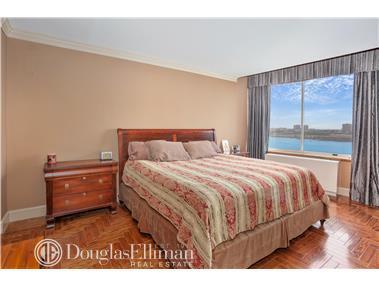 682 Loda Dr, Cincinnati, OH 45245 photo 7