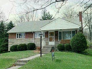 6461 Devonwood Dr, Cincinnati, OH 45224 photo 2