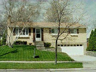 4272 Glenhaven Rd, Cincinnati, OH 45238 photo 2