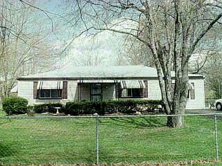 1004 Clepper La, Batavia, OH 45103 photo 3