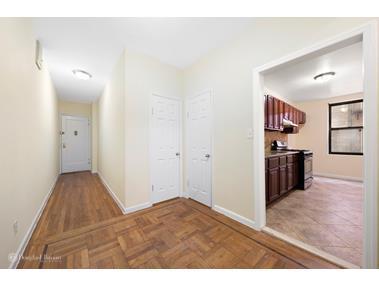 1069 Pineknot Dr, Cincinnati, OH 45238 photo 4