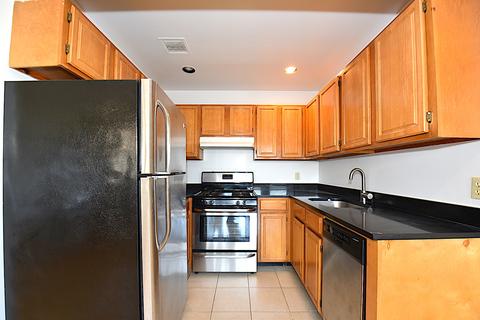 4196 Simca Ln, Cincinnati, OH 45211 photo 9