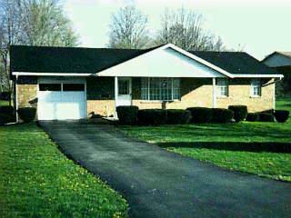 205 Baldwin St, Blanchester, OH 45107 photo 3