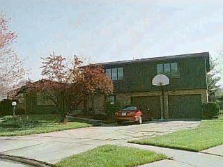 676 Buff Ct, Cincinnati, OH 45231 photo 1