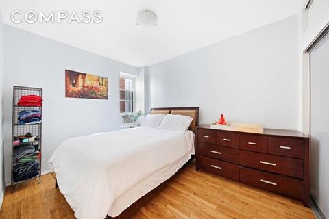 588 Lowell Ave, Cincinnati, OH 45220 photo 6