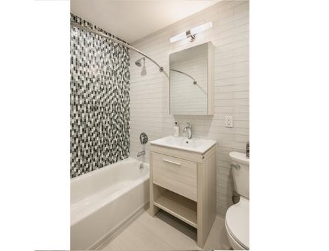 2933 Alpine Ter, Cincinnati, OH 45208 photo 8