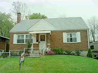 2525 Garrison Dr, Cincinnati, OH 45231 photo 1