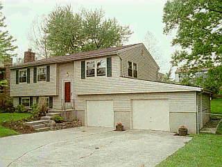 2400 Crest Rd, Cincinnati, OH 45231 photo 1