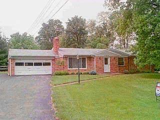 624 Sonny Ln, Cincinnati, OH 45244 photo 3