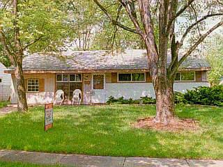 8825 Balboa Dr, Cincinnati, OH 45231 photo 2