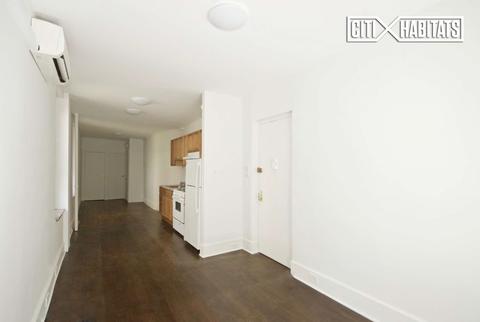 986 Nottingham Dr, Cincinnati, OH 45255 photo 4