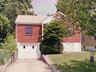 3280 Midden Cir, Cincinnati, OH 45211 photo 1