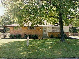 8806 Zodiac Dr, Cincinnati, OH 45231 photo 1