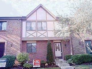 495 Halifax Cir, Cincinnati, OH 45244 photo 3