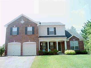 823 Wingate Dr, Cincinnati, OH 45245 photo 2