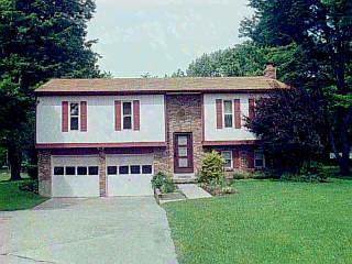 635 Terrace View Dr, Cincinnati, OH 45255 photo 3
