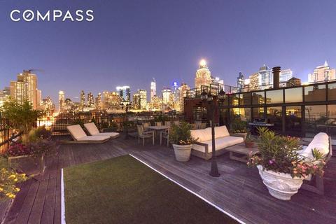 7424 Drake Rd, Cincinnati, OH 45243 photo 1