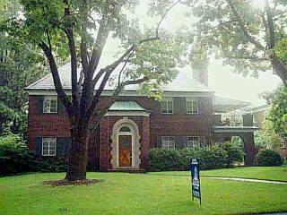 3810 Eileen Dr, Cincinnati, OH 45209 photo 2