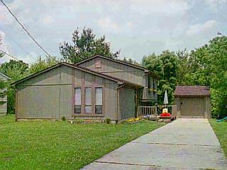 2274 Magdalena Dr, Cincinnati, OH 45231 photo 1