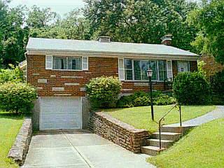 2697 Westbrook Dr, Cincinnati, OH 45211 photo 3