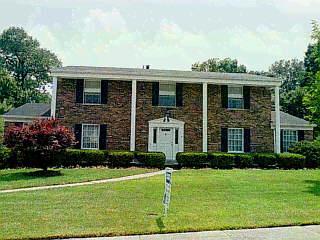 2125 Raeburn Dr, Cincinnati, OH 45223 photo 3